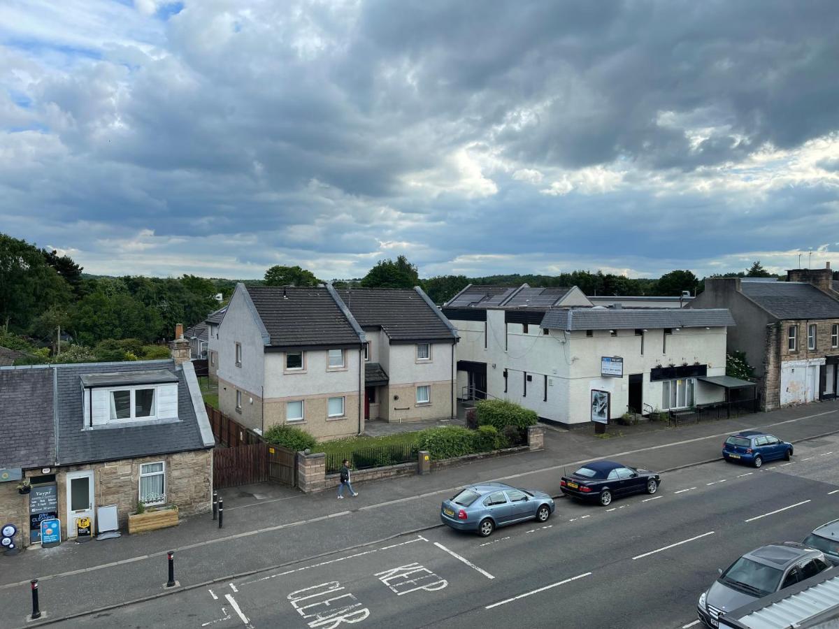 Premier 3 Bed Flat D * Broxburn